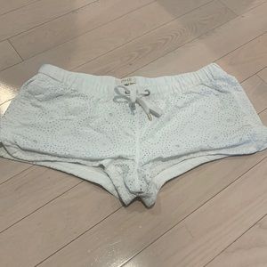 White Eyelit Shorts Ph8 by Bebe Size L